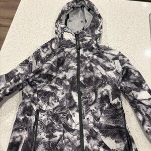 Lulu Lemon Break a Trail Jacket Size 6